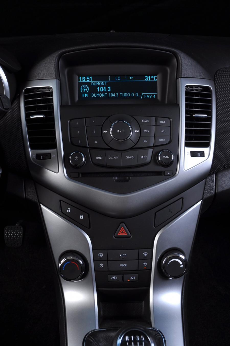  Chevrolet Cruze Sport6 2012 года  (фото 12 из 63)
